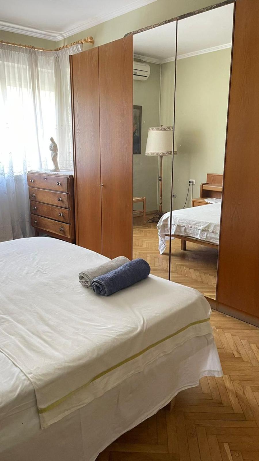 Vintage Apartment In Center تيرانا المظهر الخارجي الصورة